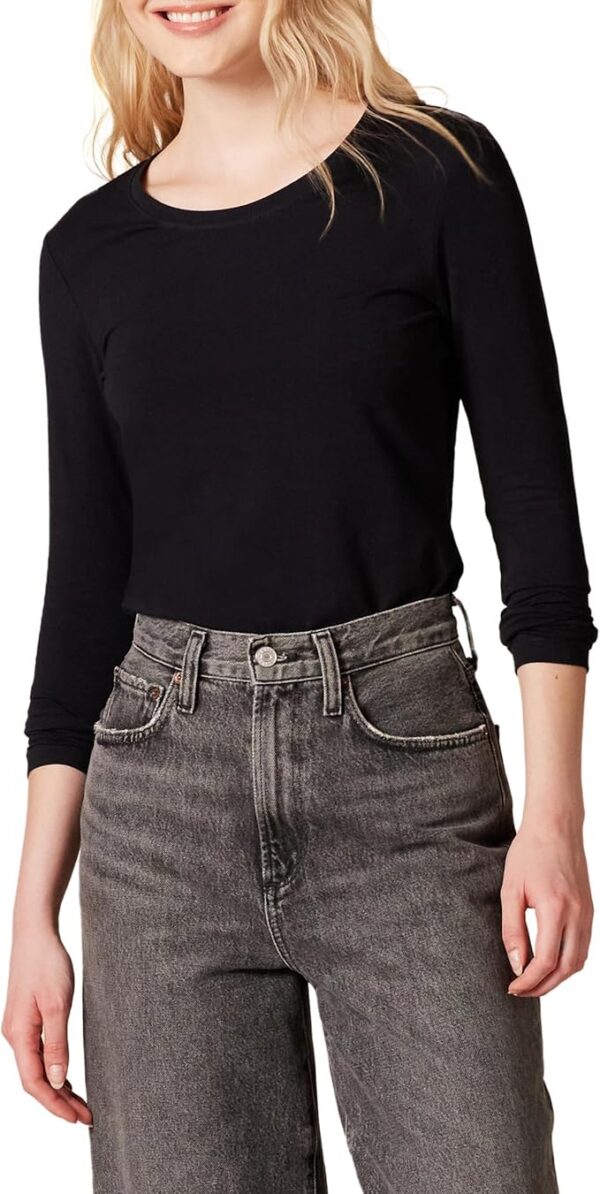Amazon Essentials Women's Classic-Fit Long-Sleeve Crewneck T-Shirt